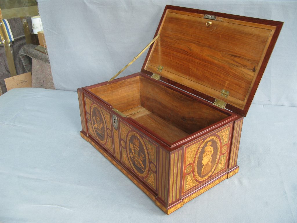 marqueterie contemporaine, techniques marqueterie, innovation ébénisterie, excellence artisanale, marqueterie contemporaine luxe