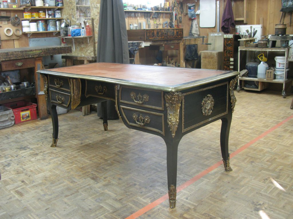 évolution de la haute ébénisterie, héritage ébénistes, savoir-faire luxe, excellence artisanale, évolution haute ébénisterie française