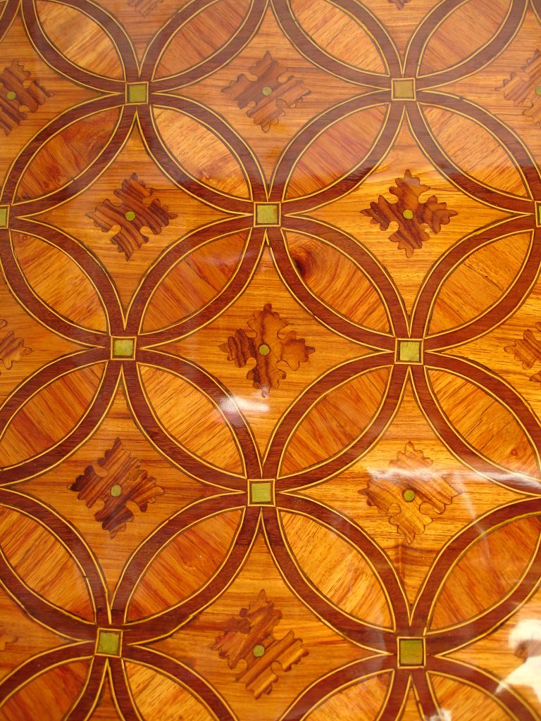 Techniques Avancées de Marqueterie, marqueterie luxe, secrets ébénisterie, savoir-faire marqueterie