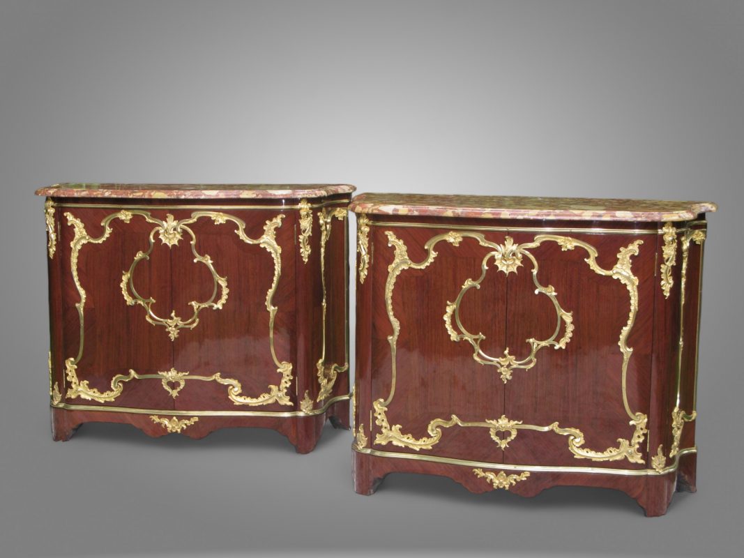 Restaurateur meubles anciens buffets amarante - Royal furniture restoration Paris EPV