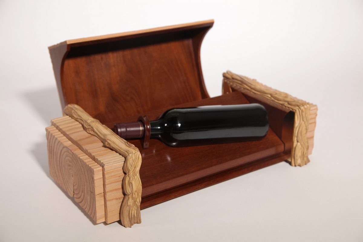 Création mobilier boite spiritueux - Custom wine cabinet designer France