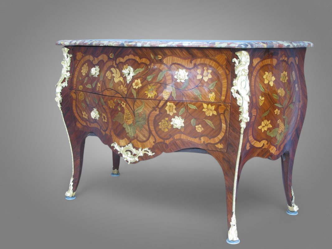 Travail du bois commode marqueterie - Traditional woodworking specialist Saint-Denis